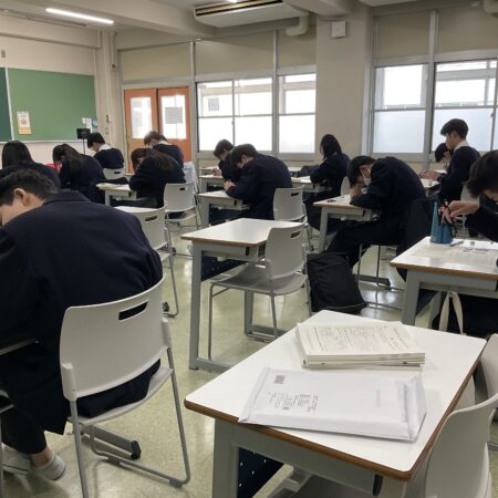 高校3年生　大学入学共通テストに向けて頑張っています！